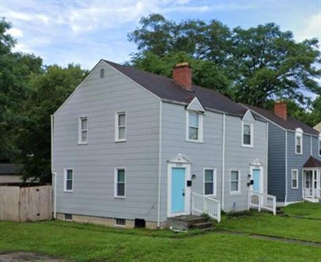 Building Photo - 1731 E Whittier St