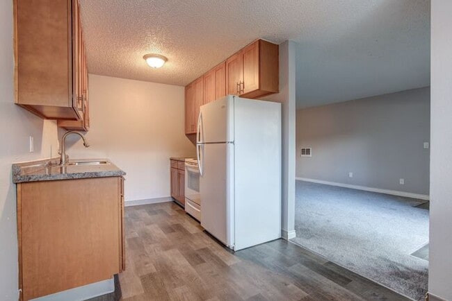 Building Photo - Limited-Time Spring Leasing Deal! GET 1-MO...