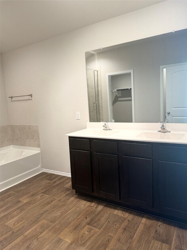 Building Photo - 15310 Dinnet Berm Dr