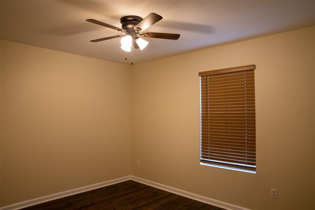 Building Photo - 1204 Sage Dr