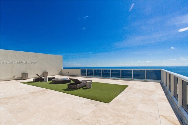 Building Photo - 1800 S Ocean Dr