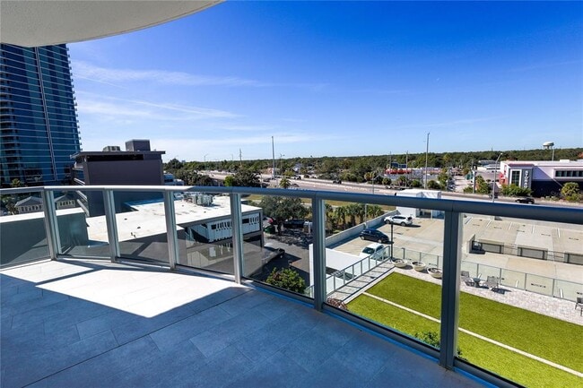 Building Photo - 2910 W Barcelona St