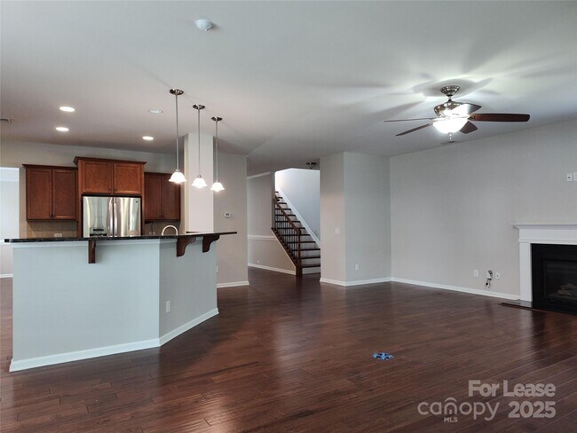 Building Photo - 8611 Burnside Ln