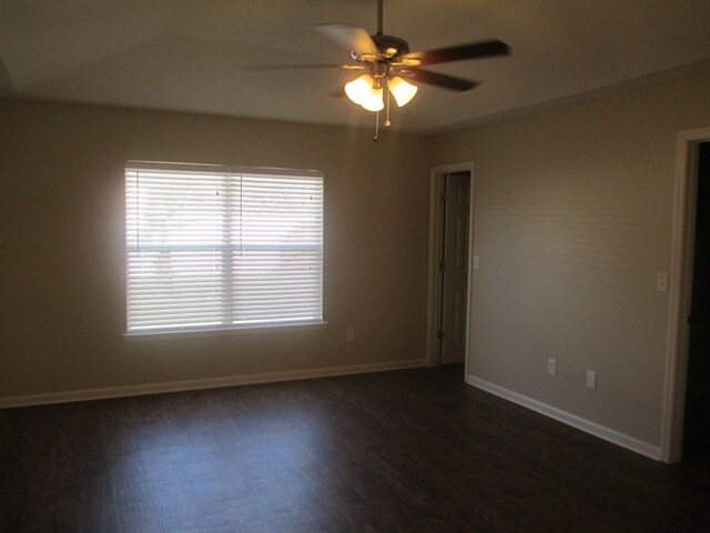 Building Photo - 9177 Prosperity Lake Dr