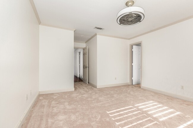 Building Photo - 3438 Asbury St