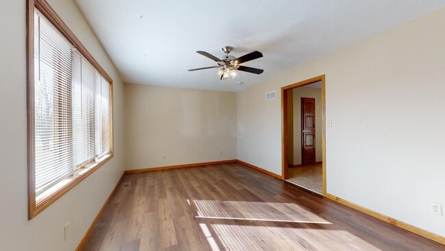 Building Photo - 2 Bedroom, 2 Bathroom House. Doubled Attac...