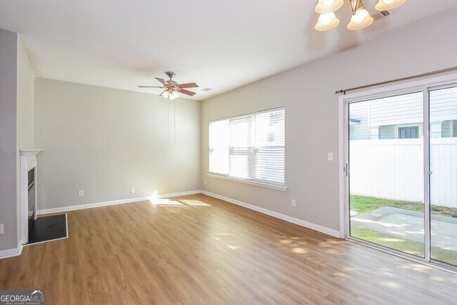 Building Photo - 3643 Roseman Landing