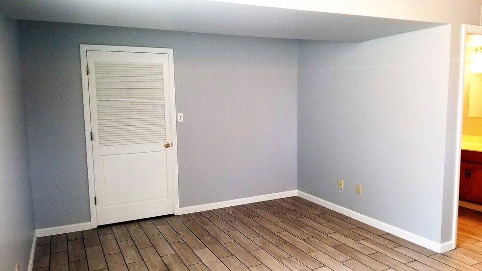 master bedroom - 2361 Forge Hideaway Loop