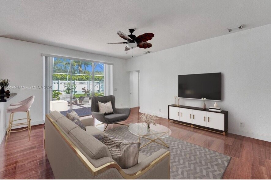 Building Photo - 10730 NW 56th Ct