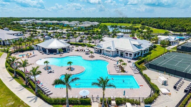 Building Photo - 14211 Heritage Landing Blvd