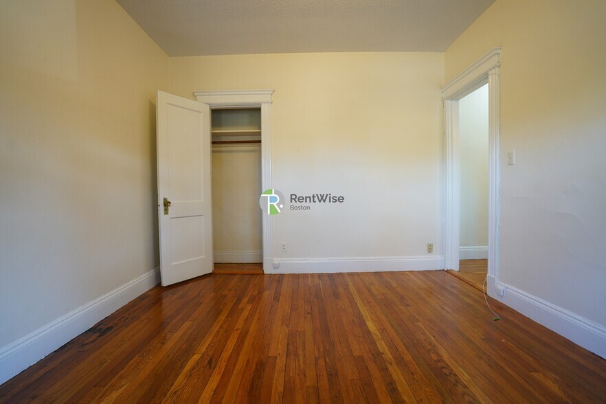 Building Photo - 1156 Commonwealth Ave