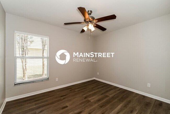 Building Photo - 3 Bedroom Pet-Friendly Home in Cape Coral, FL with Main Street Renewal