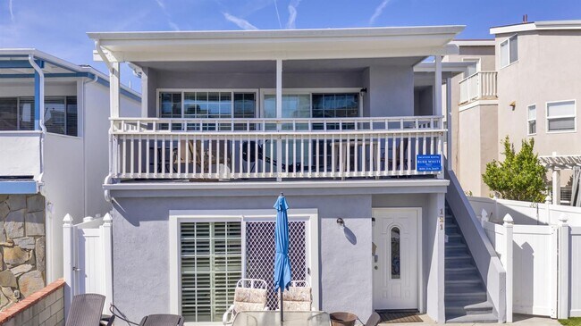 Building Photo - 9 month winter lease on Balboa Peninsula! No yearly leases