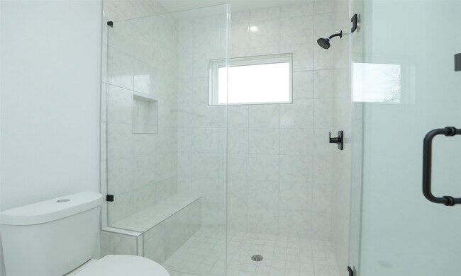 Building Photo - 9315 Ashville Dr