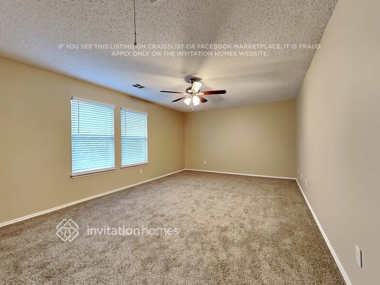 Building Photo - 2104 Wagon Wheel Trail