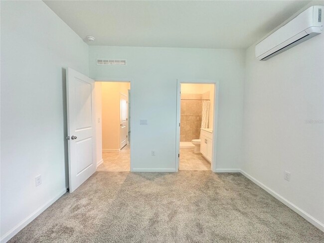 Building Photo - 1045 Holden Wy