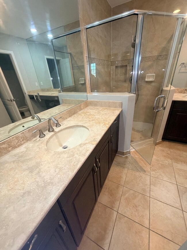 Building Photo - 7644 Foxcroft Ln