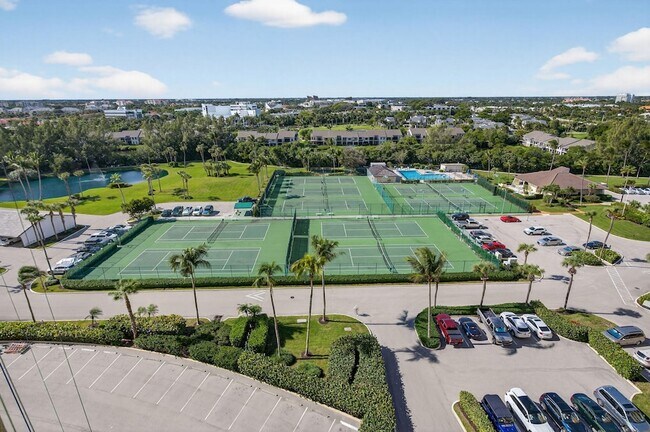 Building Photo - 200 Ocean Trail Way