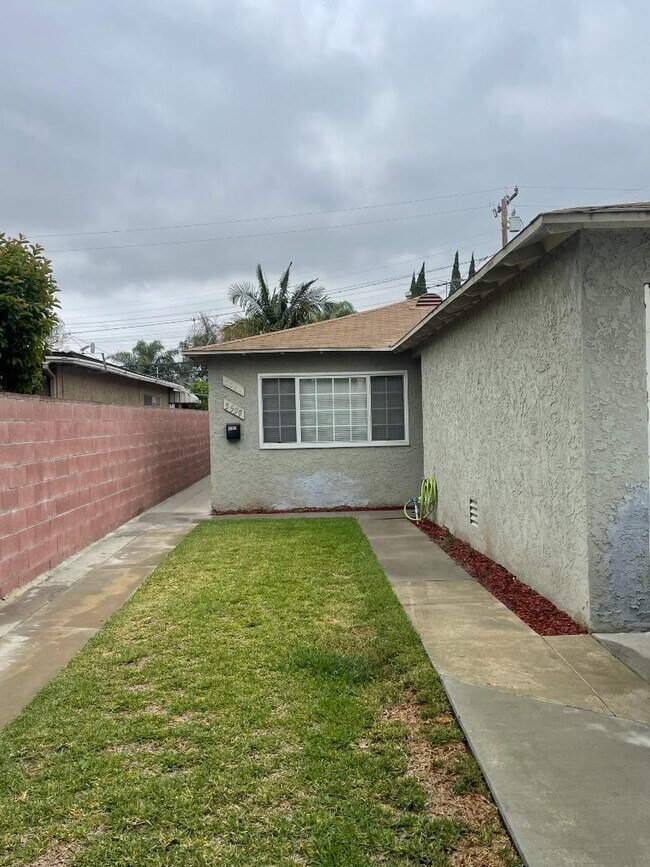 Building Photo - 3539 Baltic Ave