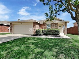 Building Photo - 2912 Mockingbird St