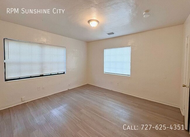 Building Photo - 3467 16th Ave S