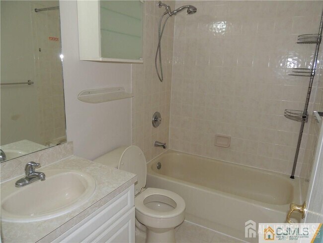 Building Photo - 107 Amy Dr