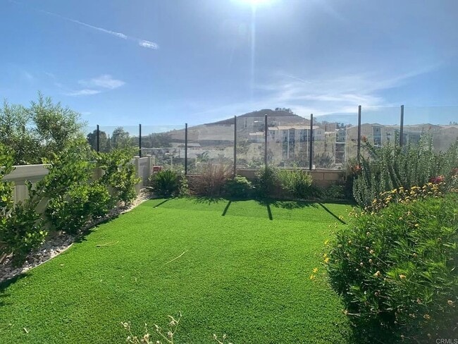 Building Photo - Fully Remodeled 3bed/2.5bath House.
