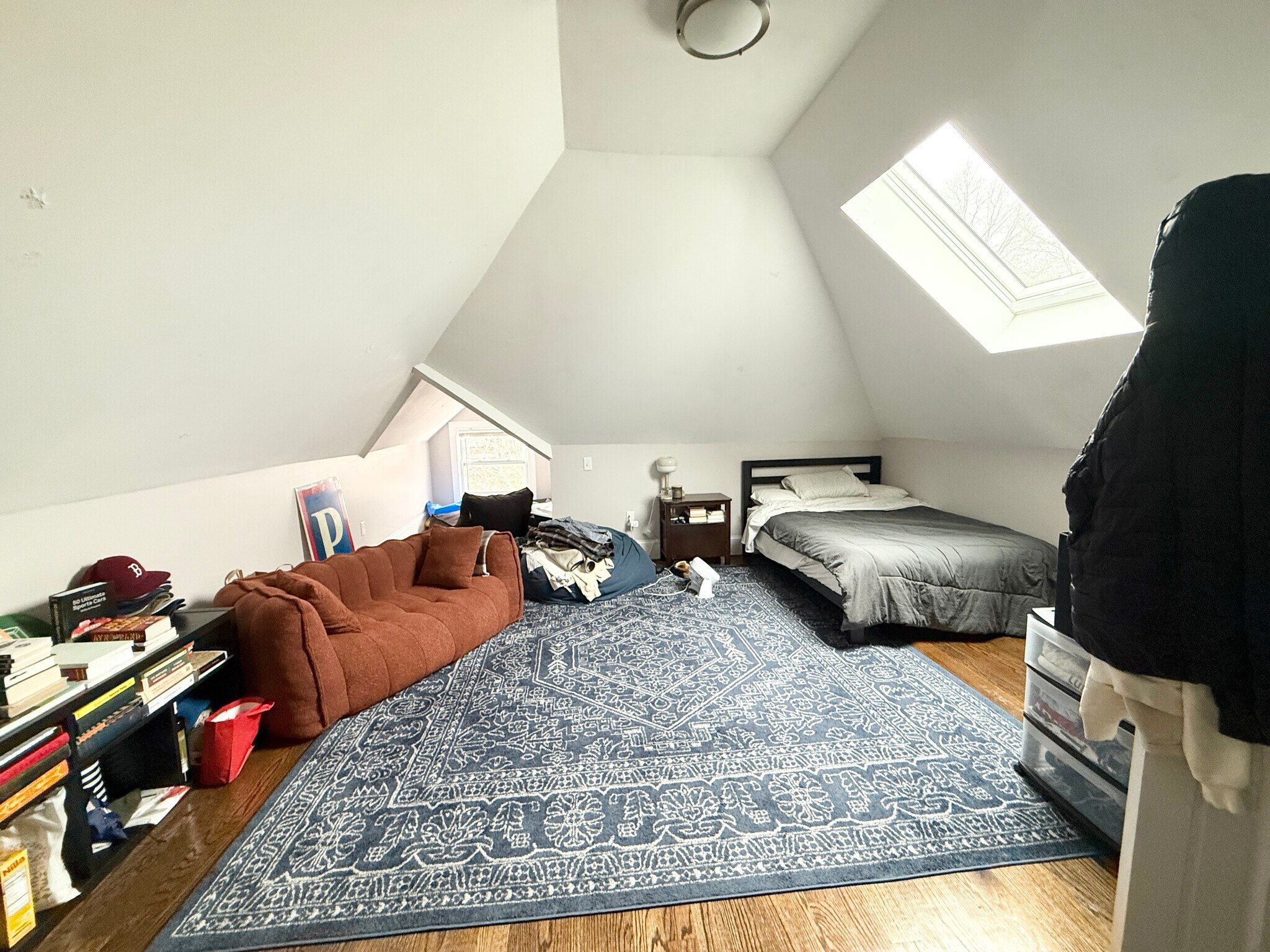 Building Photo - 91 Hillside St