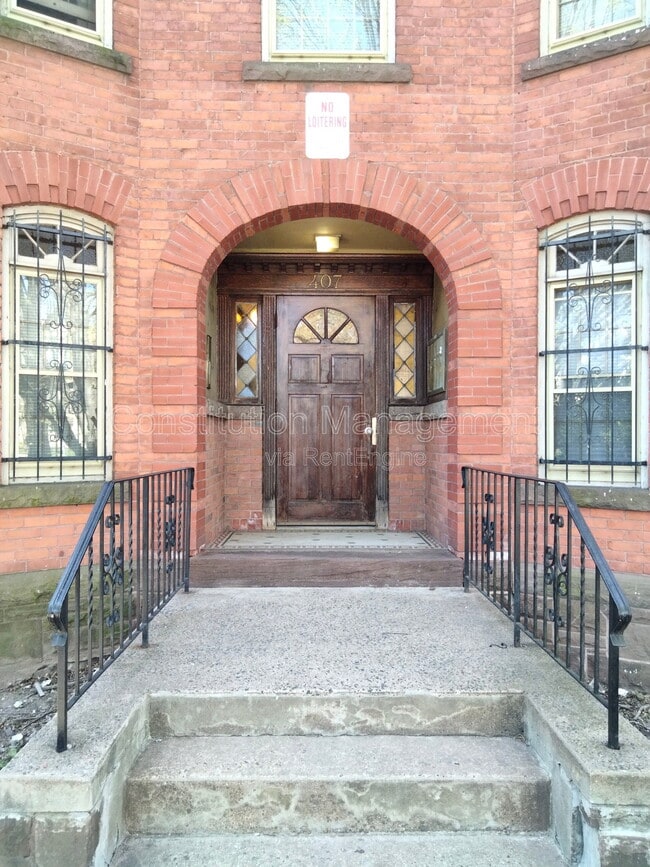 Building Photo - 407 Wethers Field Ave