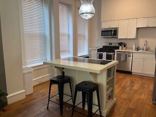 Building Photo - 167 W River St Apt 1