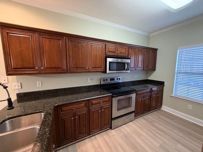 Building Photo - Townhouse in Grovetown