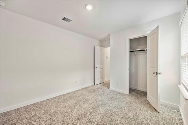 Building Photo - 1715 Battisti Dr