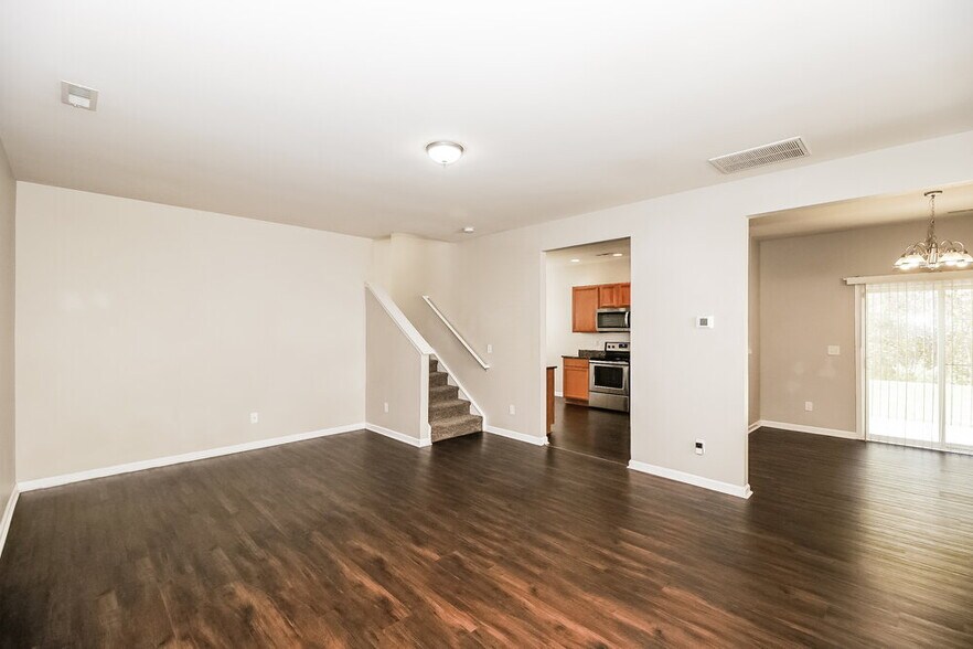 Building Photo - 9623 Paper Tree Rd