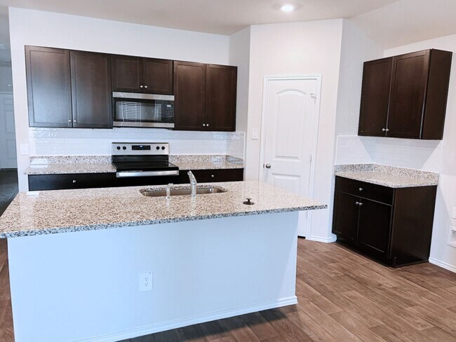 Building Photo - 912 Cinnamon Teal