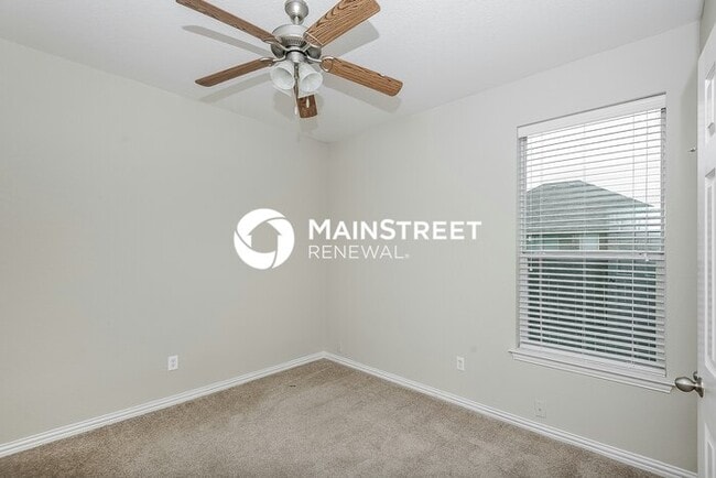 Building Photo - 3 Bedroom Pet-Friendly Home in Crowley, TX with Main Street Renewal