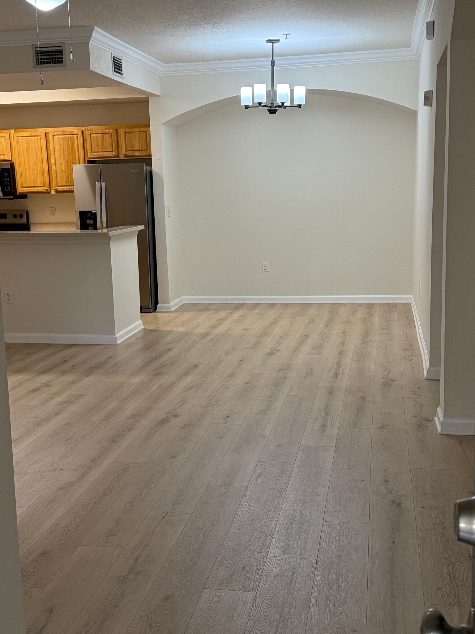 Building Photo - 10075 Gate Pky N