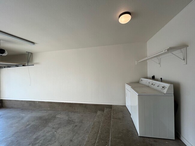 Building Photo - 4248 Dorel Dr