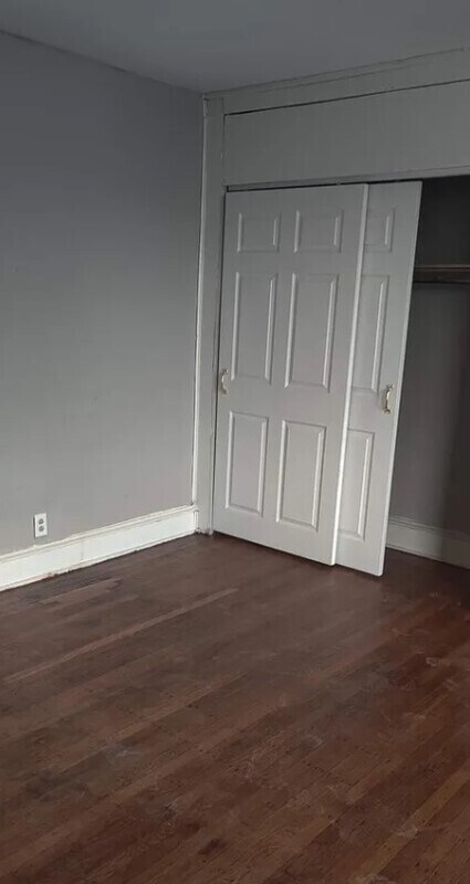 Building Photo - 1016 S 56th St