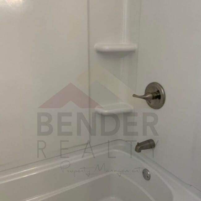Building Photo - 1505/1507 Rustic Dr.