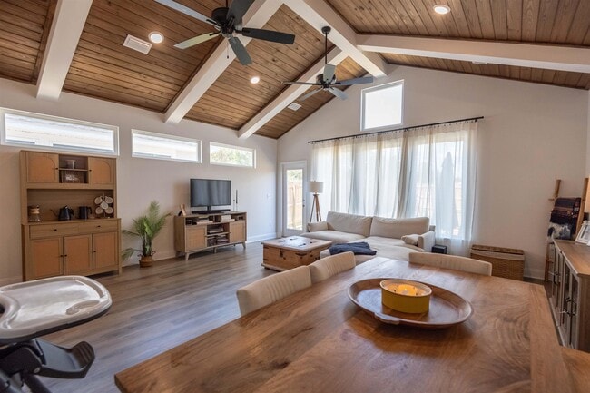 Building Photo - 1358 Landon Hills Dr