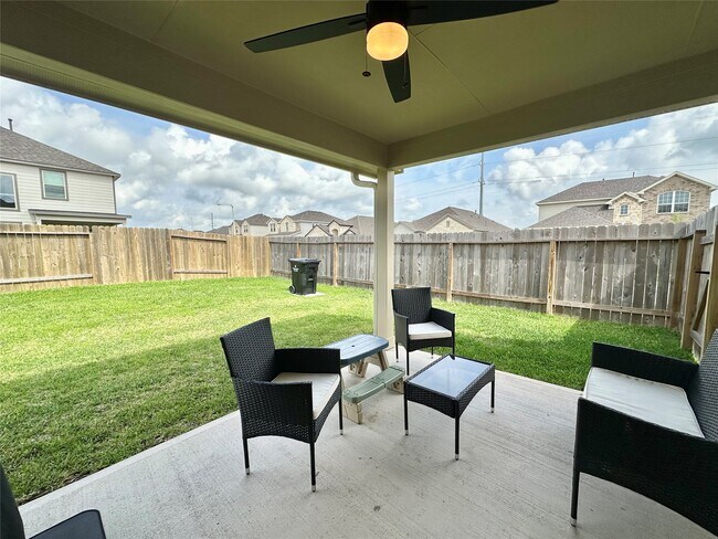 Building Photo - 5340 Camerford Ct