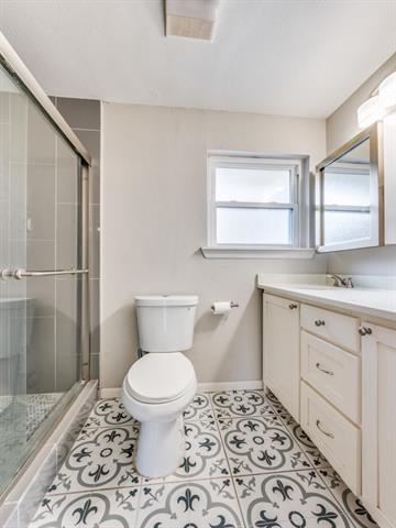 Building Photo - 2812 Covert Ave