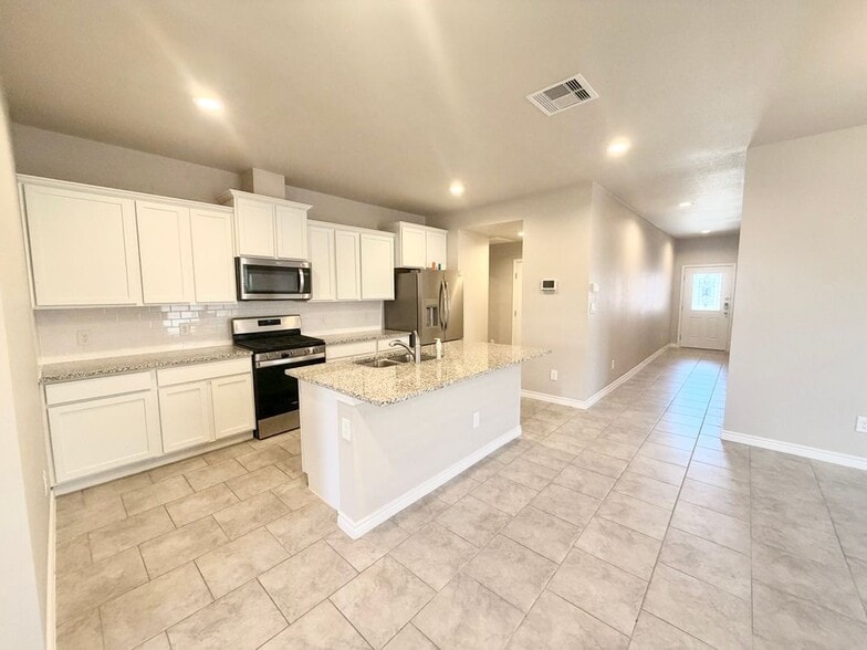 Building Photo - 7742 Lariat Toss Dr