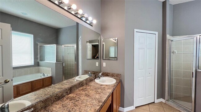 Building Photo - 15343 Grand Haven Dr