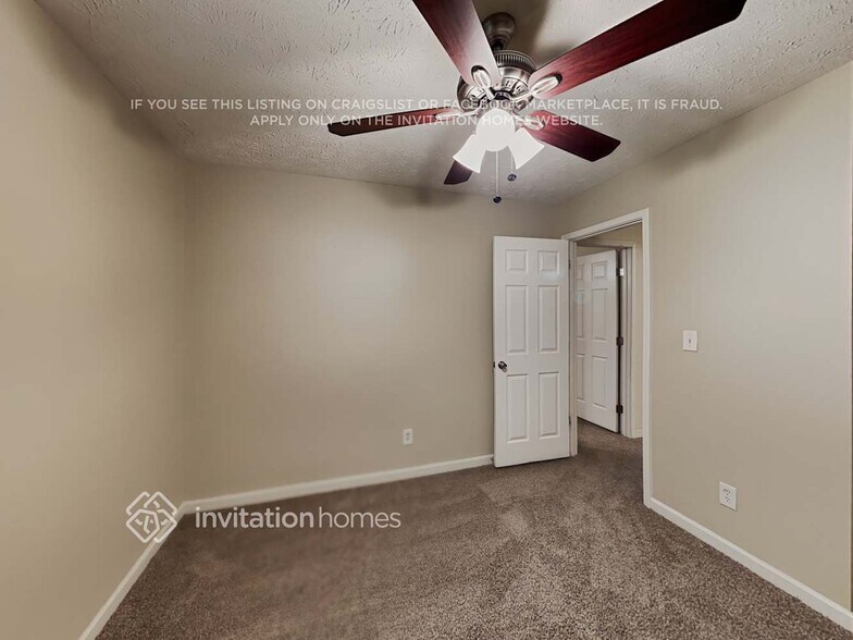 Building Photo - 125 Trace Dr