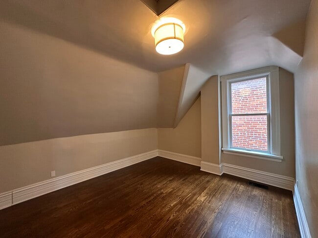 Building Photo - 67 E Mithoff St