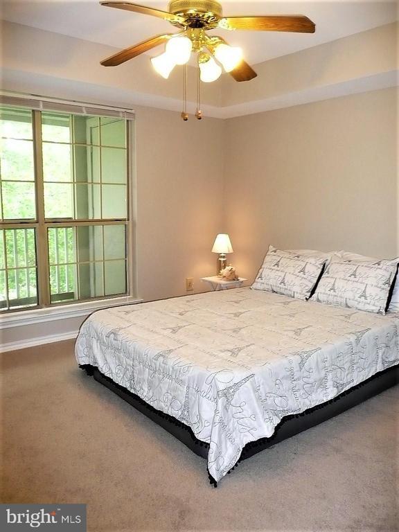 Building Photo - 3903 Penderview Dr