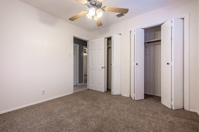 Building Photo - 9009 Sawtooth Ln