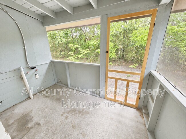 Building Photo - 4918 N Pearl St