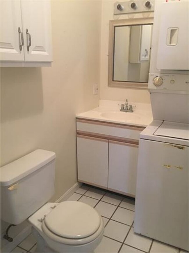 Primary Photo - 110 Estes Dr